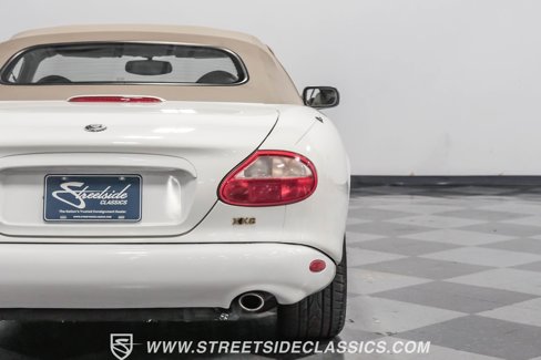 Used 1998 Jaguar XK8 Convertible image 27