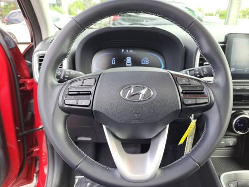 Used 2023 Hyundai Venue SEL w/ Cargo Package image 12