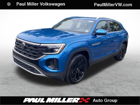 Certified 2024 Volkswagen Atlas Cross Sport SE w/ Panoramic Sunroof Package image 1
