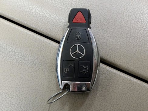 Used 2016 Mercedes-Benz E 350 4MATIC Wagon w/ Premium Package image 44
