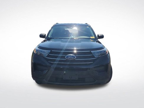 Used 2022 Ford Explorer XLT image 10