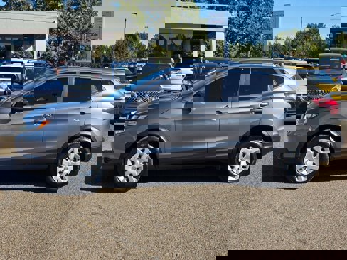 Used 2019 Nissan Rogue Sport S image 6