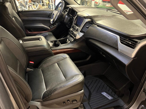 Used 2019 GMC Yukon SLT w/ Premium Edition image 8