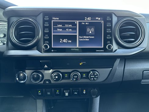 Used 2020 Toyota Tacoma TRD Off-Road image 28