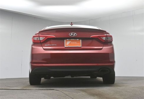 Used 2015 Hyundai Sonata SE image 34