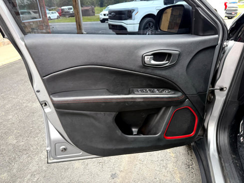 Used 2020 Jeep Compass Trailhawk image 12