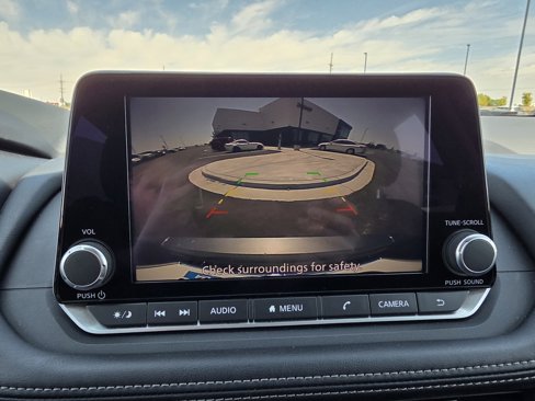 Used 2024 Nissan Rogue SV image 22