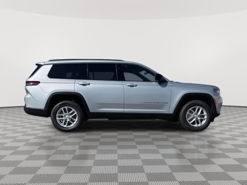 New 2025 Jeep Grand Cherokee L Laredo w/ Luxury Tech Group I image 6