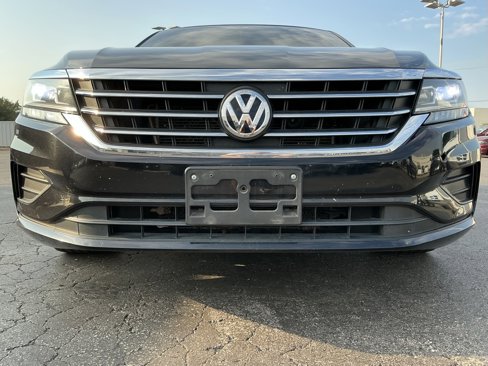 Used 2021 Volkswagen Passat 2.0T SE image 9