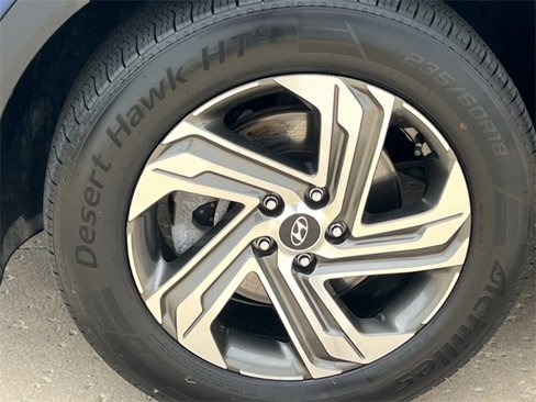 Used 2023 Hyundai Santa Fe SEL w/ Premium Package image 6