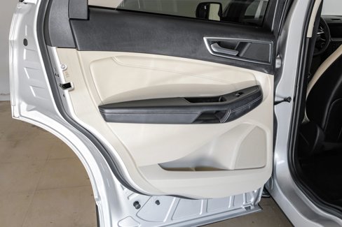 Used 2018 Ford Edge Titanium w/ Equipment Group 301A image 39