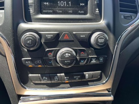 Used 2017 Jeep Grand Cherokee Laredo w/ Quick Order Package 23E image 23