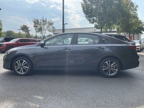 Used 2023 Kia Forte LXS image 7
