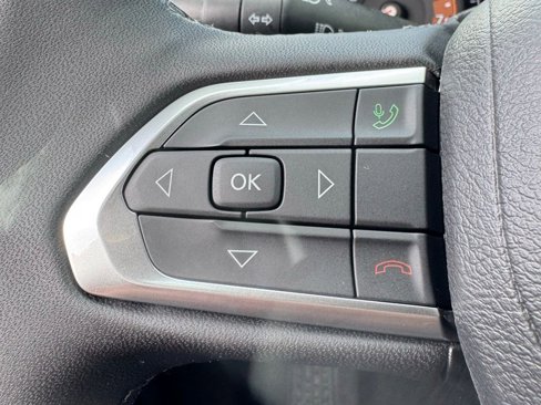 New 2025 Jeep Compass Limited image 14