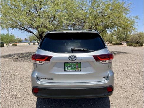 Used 2019 Toyota Highlander SE image 4