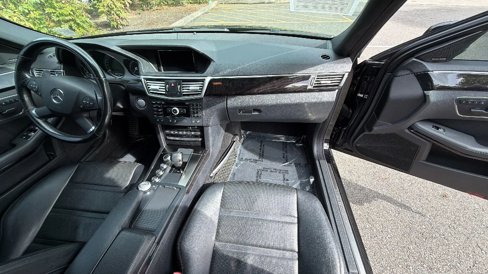 Used 2010 Mercedes-Benz E 63 AMG Sedan image 26