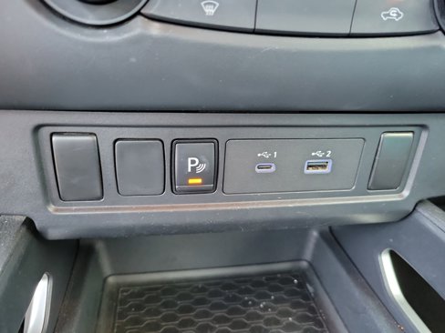 Used 2022 Nissan Frontier SV w/ Technology Package image 25