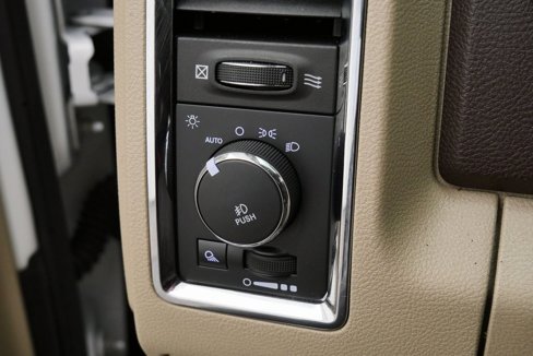 Used 2015 RAM 1500 Laramie w/ Convenience Group image 25