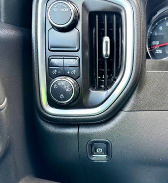 Used 2020 Chevrolet Silverado 1500 RST w/ Texas Edition image 21