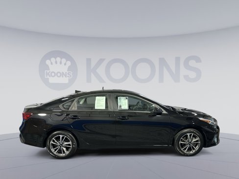 Used 2023 Kia Forte LXS image 8