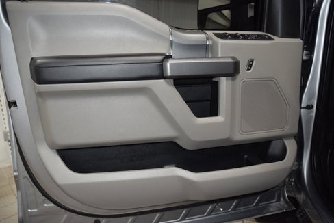 Used 2020 Ford F250 XLT w/ XLT Premium Package image 38