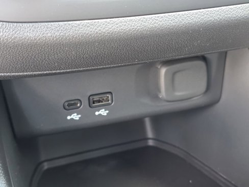 New 2025 Buick Envista Preferred w/ Advanced Safety Package image 23