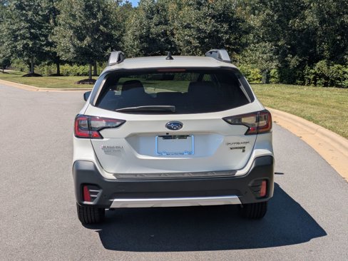 Used 2022 Subaru Outback Touring w/ Popular Package #2 image 6