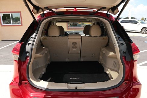 Used 2017 Nissan Rogue SV image 21