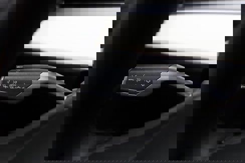 Used 2022 Tesla Model 3 Standard Range image 49