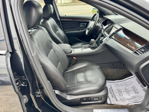 Used 2013 Ford Taurus Limited image 12