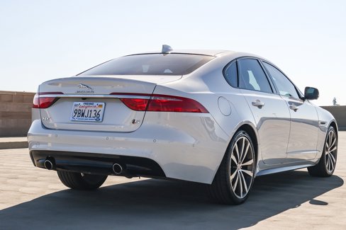 Used 2018 Jaguar XF S image 5