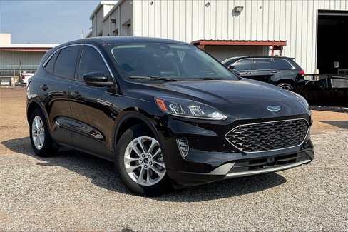 Used 2020 Ford Escape SE image 1