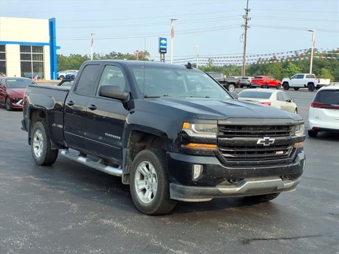 Used 2017 Chevrolet Silverado 1500 LT w/ All Star Edition image 29