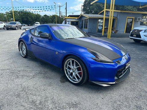 Used 2009 Nissan 370Z Touring image 3
