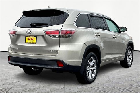 Used 2016 Toyota Highlander Plus image 10