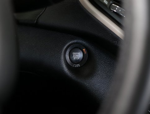 Used 2017 Jeep Cherokee 75th Anniversary image 21