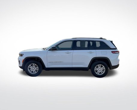 Used 2023 Jeep Grand Cherokee Laredo image 8