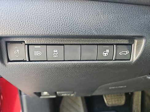 Used 2021 Toyota Venza XLE w/ Softex Package image 22