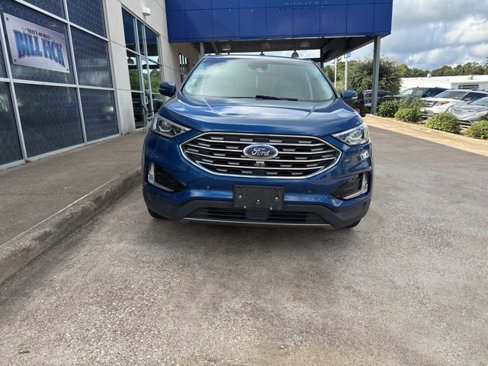 Used 2020 Ford Edge Titanium w/ Equipment Group 301A image 3