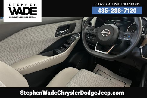 Used 2023 Nissan Rogue SV image 11