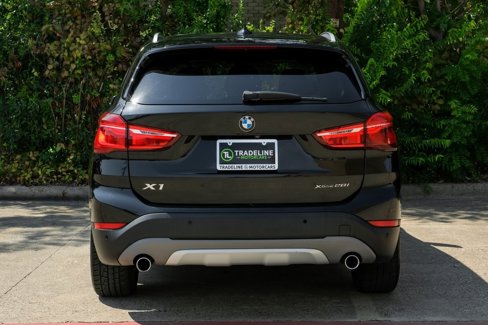 Used 2018 BMW X1 xDrive28i image 12
