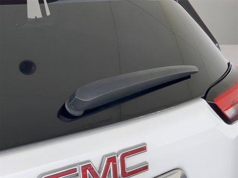 Used 2020 GMC Terrain SLE image 15