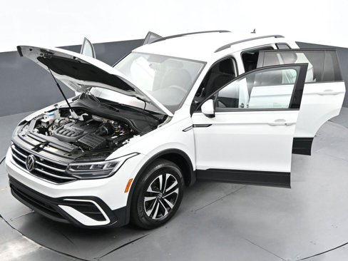 Used 2022 Volkswagen Tiguan S image 42