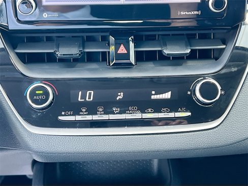 Used 2022 Toyota Corolla LE image 15
