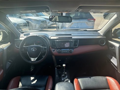 Used 2014 Toyota RAV4 Limited image 12