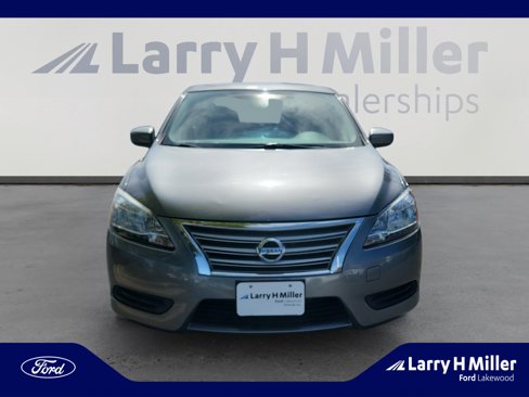Used 2015 Nissan Sentra S image 8