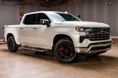 Used 2024 Chevrolet Silverado 1500 LTZ w/ LTZ Premium Package image 1