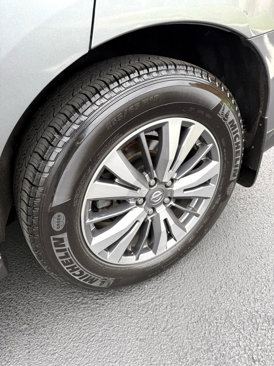 Used 2020 Nissan Pathfinder S image 9