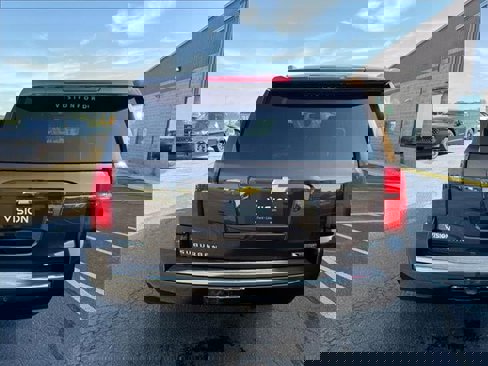 Used 2018 Chevrolet Suburban Premier image 5
