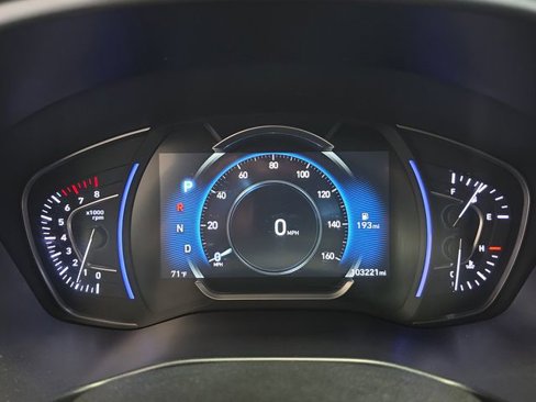 Used 2019 Hyundai Santa Fe SEL image 16